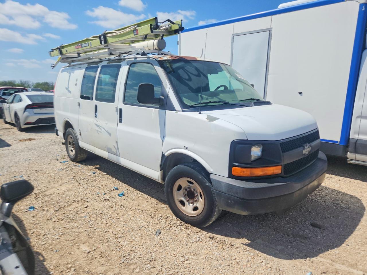 2006 CHEVROLET Express — VIN 1GCGG25VX61173912 — photo 4